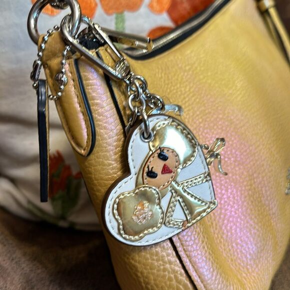 COACH POPPY BAG CHARM GOLDIE GOLDY Y2K HEART SPELLOUT HANGTAG FOB GLITTER GOLD - Picture 9 of 16